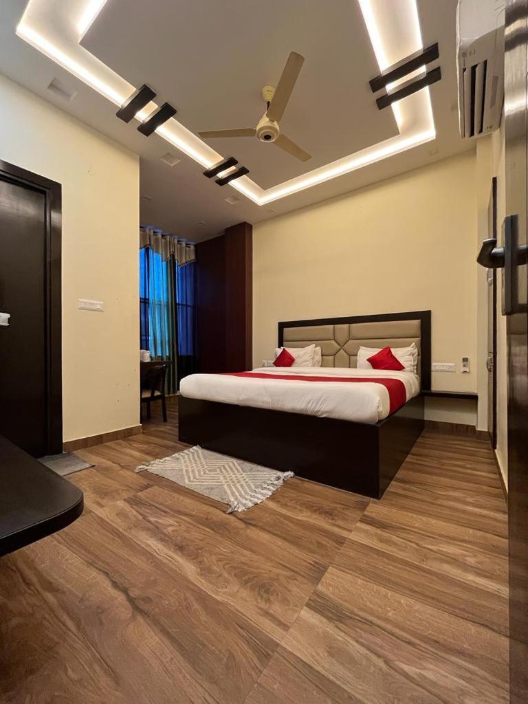 Hotel Mayur Palace Agra  Bagian luar foto
