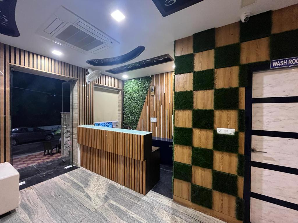 Hotel Mayur Palace Agra  Bagian luar foto